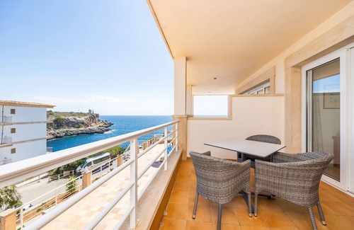 Cala Figuera Apartment | Apartment 'Aptos Villa Sirena Vista Mar' with Shared Pool, Wi-Fi and Air Conditioning