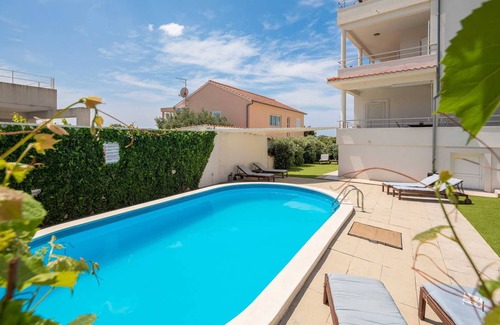 Vodice Apartment | Apartment Arausa with Pool IX