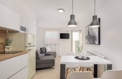 Vodice Apartment | Apartment Arausa with Pool IV