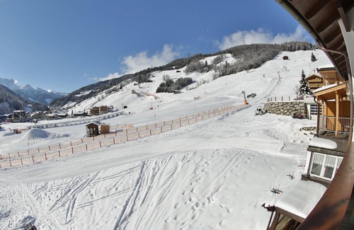 Gerlos Apartment | Apartment-Superior-Private Bathroom-Terrace