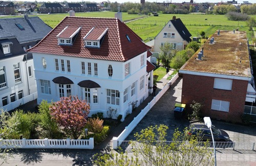 Borkum Apartment | Apartment 'Aurora 3' with Shared Garden and Wi-Fi