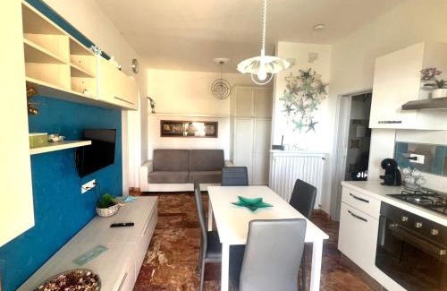 Pietra Ligure Apartment | APARTMENT Aurora & Nicole IDEAL per bike 1 free parkings large e famiglie con terazza vista mare è Wi-Fi gratuiti aria condizionata
