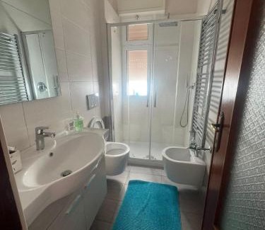 Pietra Ligure Apartment | APARTMENT Aurora & Nicole IDEAL per bike 1 free parkings large e famiglie con terazza vista mare è Wi-Fi gratuiti aria condizionata