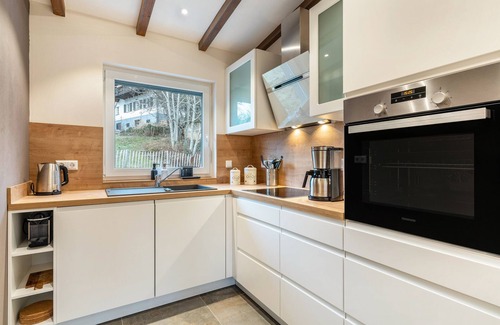 Sasbachwalden Apartment | Apartment 'Auszeit' with Mountain View, Wi-Fi and Air Conditioning