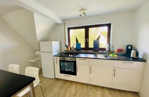 Neu-Ulm Apartment | Apartment 'Auszeit-Ort Mit Wohlfühl-Garantie' with Balcony and Wi-Fi