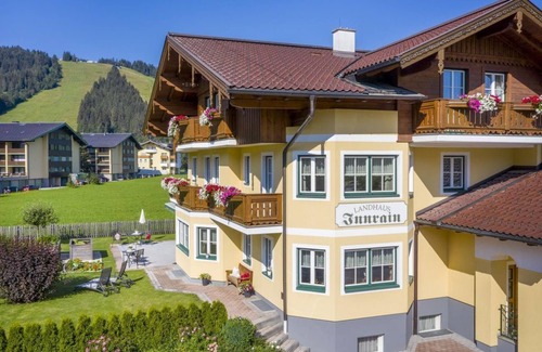 Am Feuersang Apartment | Apartment B (4-5 people/2 bedrooms, 1 WSR) - Landhaus Innrain