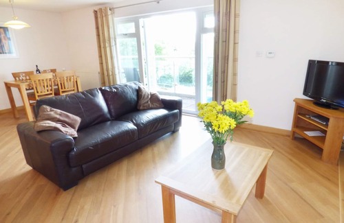 Dawlish Warren Apartment | APARTMENT B4, family friendly in Dawlish Warren
