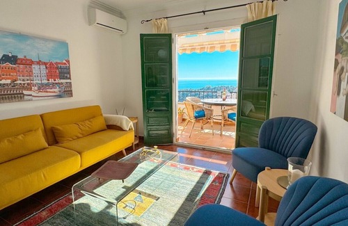 Frigiliana Apartment | Apartment 'Balcones De Frigiliana' with Sea View, Wi-Fi and Air Conditioning