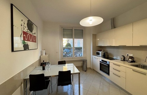 Cannes City Centre Apartment | Apartment, beachfront, 2 bedrooms, 2 bathrooms, A/C, free WiFi,TV,parking