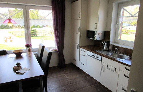 Sudbrookmerland Apartment | Apartment Biesterfeld - apartment/apartment, shower or bath, toilet, 2 bedrooms