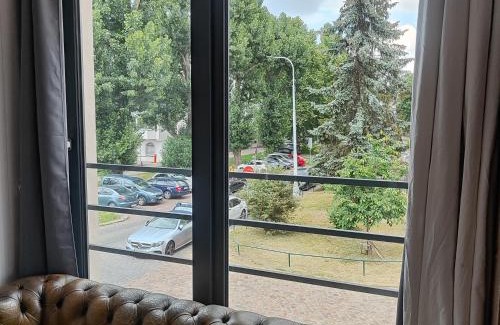 Podoli Apartment | Apartment Big Windows