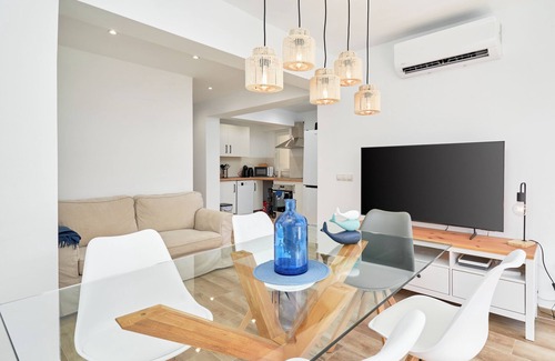 Almunecar Apartment | Apartment 'Bikini Beach 6' with Sea View, Wi-Fi and Air Conditioning
