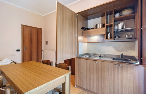 Moneglia Apartment | Apartment Bilocale Moneglia 21 close to the Beach with Shared Pool & Wi-Fi