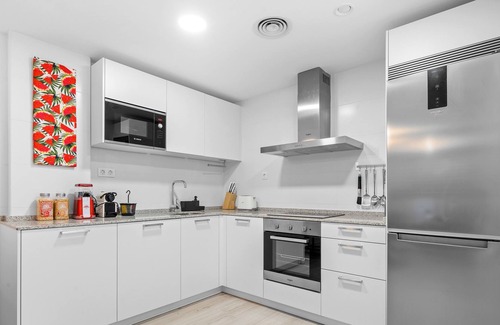 Roques Daurades Apartment | Apartment 'Brisa By Enjoy Rocas Doradas' with Sea View, Wi-Fi and Air Conditioning