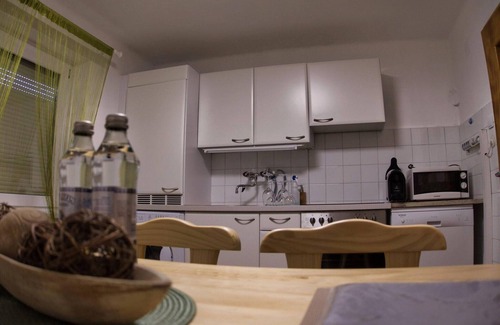 Bodensdorf Apartment | Apartment by Lake Ossiach with Mountain Views