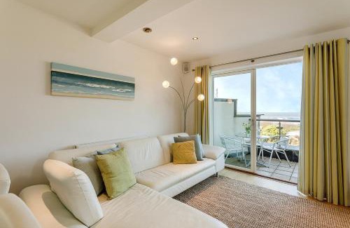 Treyarnon Apartment | Apartment by the beach, sea views