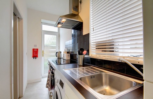 Prestwick Apartment | Apartment Caerlaverock Road, Ground Floor Flat