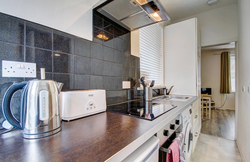 Prestwick Apartment | Apartment Caerlaverock Road, Ground Floor Flat