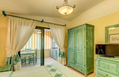 Sos Alinos Apartment | Apartment Cala Viola in Orosei - 2 persons, 1 bedrooms