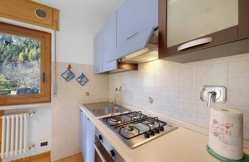 Antey-Saint-Andre Apartment | Apartment 'Casa Vacanze Roberto R2' with Mountain View, Shared Garden and Wi-Fi