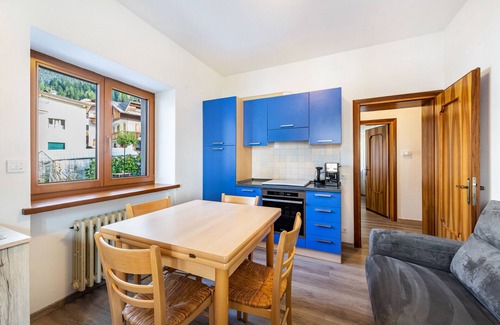 Auronzo di Cadore Apartment | Apartment 'Casa Da Rin Emma' with Mountain View, Private Garden and Wi-Fi