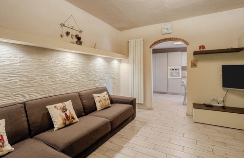 Cantagrillo Apartment | Apartment "Casa del Moro" with Private Terrace & Wi-Fi