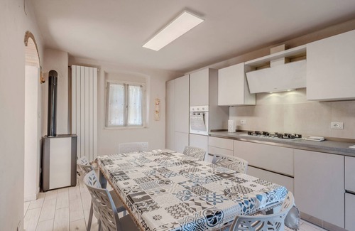 Cantagrillo Apartment | Apartment "Casa del Moro" with Private Terrace & Wi-Fi