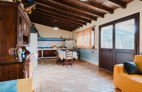 Borgetto Apartment | Apartment 'Casa Lucia Borgetto' with Sea View, Wi-Fi and Air Conditioning