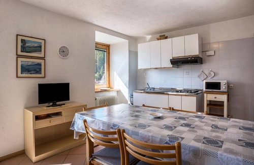 Peio Apartment | Apartment "Casa Peio" with Mountain View & Shared Garden