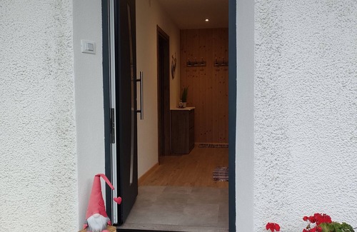 San Giovanni di Fassa Apartment | Apartment 'Casa Sara' with Mountain View and Wi-Fi