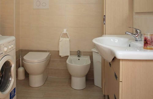 Irgoli Apartment | Apartment "Casa Vacanze Irgoli 2" with Balcony & Wi-Fi