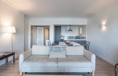 Cascais Apartment | Apartment 'Cascais Bay Terrace II' with Sea View & Wi-Fi