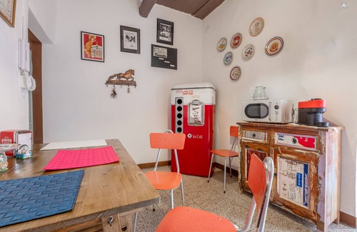 Vitorchiano Apartment | Apartment "Casetta dei Nonni" with Balcony & Wi-Fi