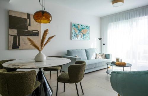 Estepona Apartment | Apartment CÉLERE, 200m from the sea and 4km from golf resorts