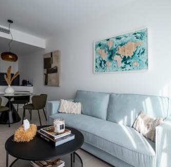Estepona Apartment | Apartment CÉLERE, 200m from the sea and 4km from golf resorts
