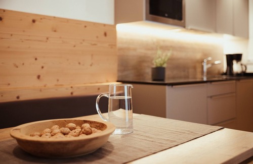 San Genesio Apartment | Apartment 'Chalet La Flüta Arnica' with Mountain View, Shared Garden and Wi-Fi
