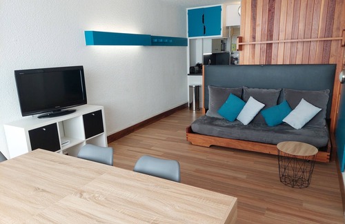 Chamrousse Apartment | Apartment Chamrousse1750 45m² 6/7 people, at the foot of the slopes and the resort center