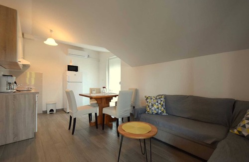 Gabonjin Apartment | Apartment Cindrić 2 on the 2nd floor