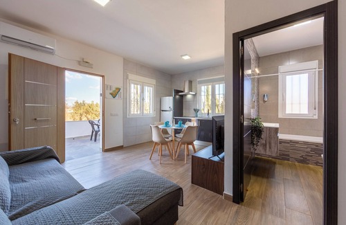Pujaire Apartment | Apartment 'Citronela' with Private Terrace and Air Conditioning