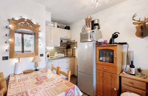 Sainte-Leocadie Apartment | Apartment 'Cocoon for Two in the Mountains' with Mountain View, Balcony and Wi-Fi