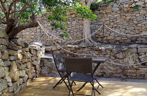 Algajola Apartment | Apartment-Comfort-Private Bathroom-Côté Jardin