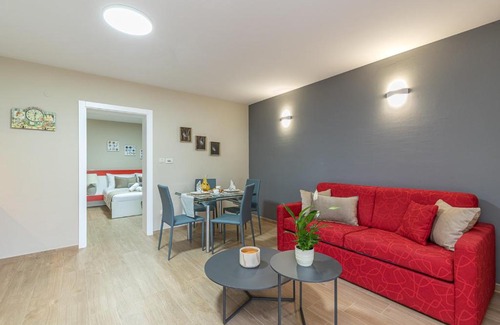 Mali Maj House | Apartment Complex Irena with Pool
