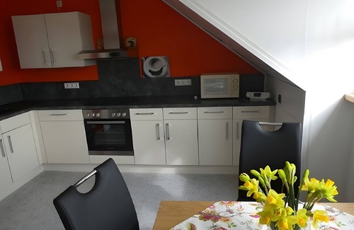 Wasserburg Apartment | Apartment 'Diepold' with Mountain View, Shared Garden and Wi-Fi