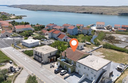 Dinjiska Apartment | Apartment Don (10463-A1) - Dinjiska - island Pag