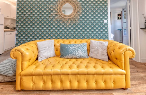La Baule-Escoublac Apartment | Apartment 'Des Dryades, Cosy 60m2' with Shared Pool, Balcony and Wi-Fi