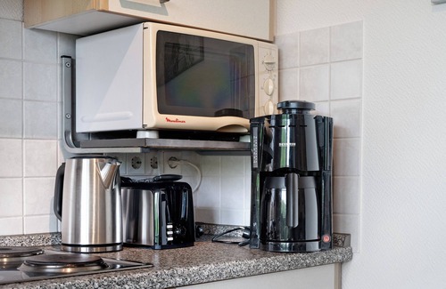 Wremen Apartment | Apartment 'Wurster Nordseeküste' with Balcony and Wi-Fi