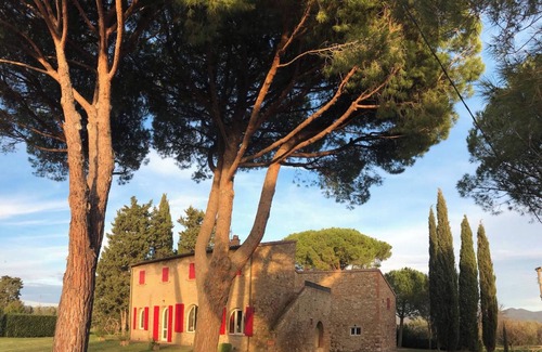 Bibbona Apartment | Apartment 'Di Mezzo' with Shared Garden and Wi-Fi