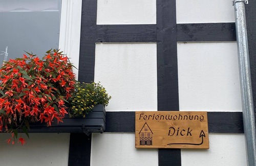 Westfeld Apartment | Apartment 'Dick' with Private Terrace and Wi-Fi