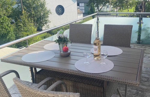 Westfeld Apartment | Apartment 'Dick' with Private Terrace and Wi-Fi