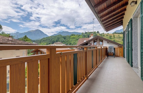 Ponte Arche Apartment | Apartment 'Dimora Fucine 33 - Casa Doppia' with Mountain View, Balcony and Wi-Fi